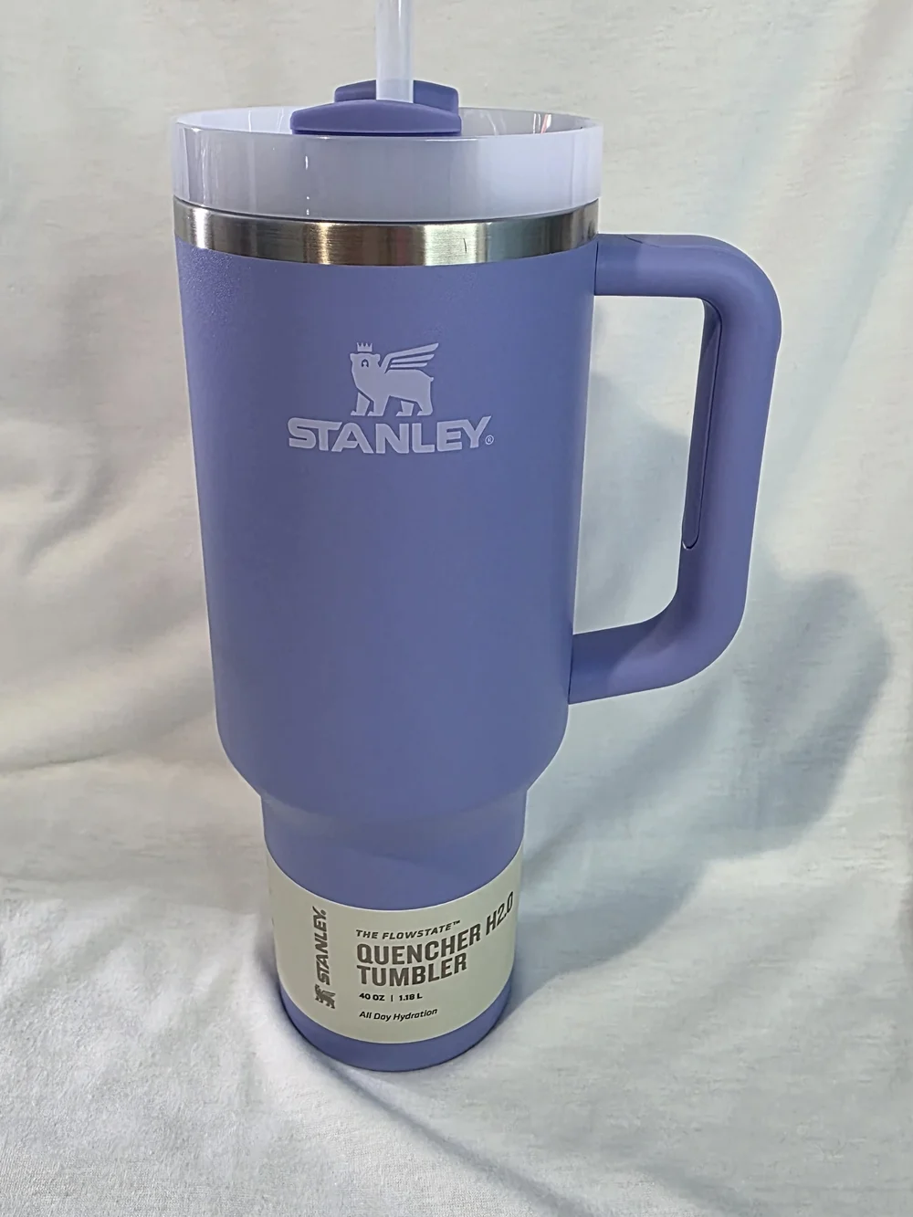 Stanley Lavender and White Quencher H2.0 Tumbler with Handle - Picture 2 of 3